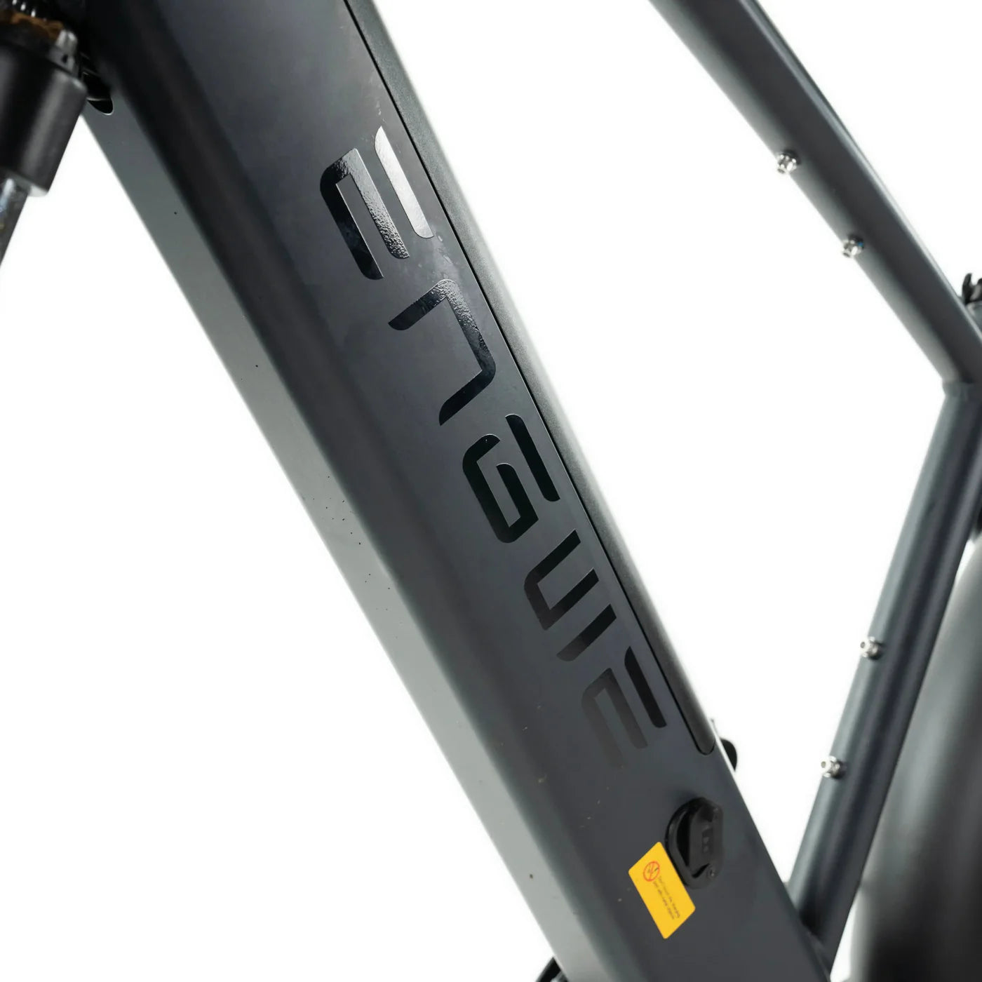 Engwe E26 hoge instap – detail frame en banden